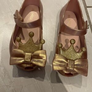Mini Melissa Girls' Gold Glitter Crown Bow Mary Jane Shoes